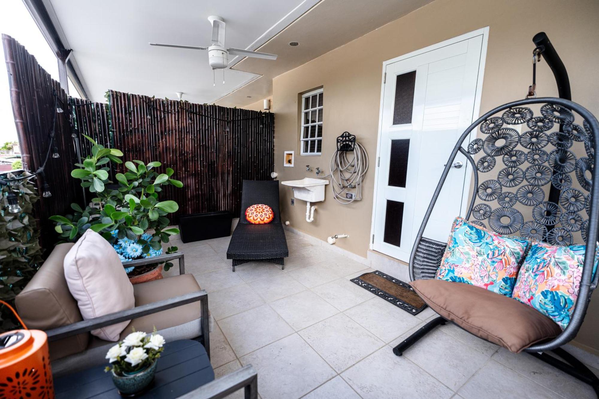 Private Jacuzzi Oasis With Mountain Views And Free Parking Lägenhet Ponce Exteriör bild
